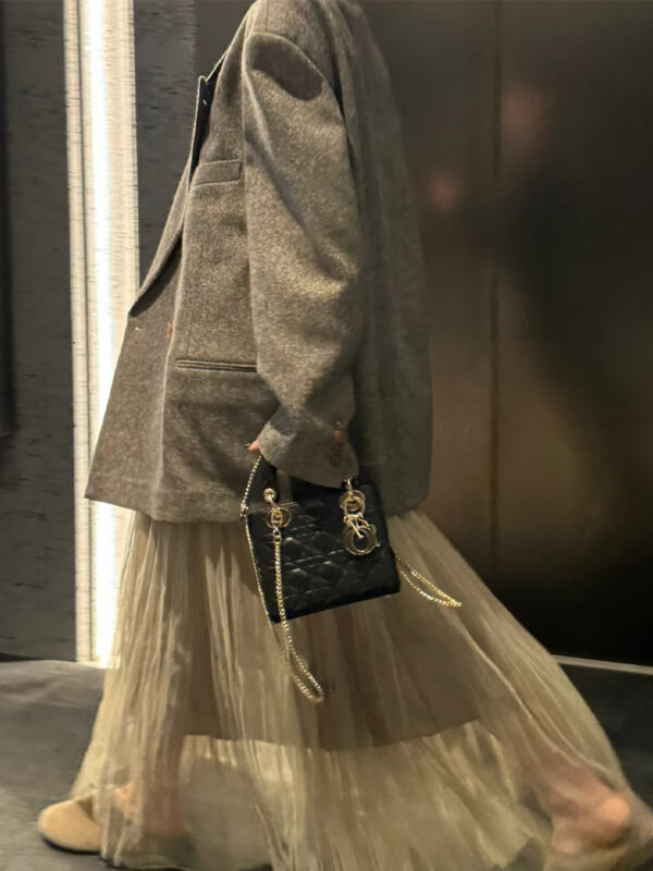 [Dior]레이디 디올 미니 백(블랙 금장/까나쥬/램스킨)